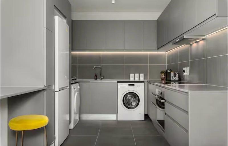 2 Bedroom Property for Sale in De Waterkant Western Cape